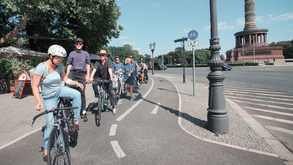 Das Team von sehw architektur bei der Radtour durch Berlin, im Rahmen des sehw sommerfestes 2019.