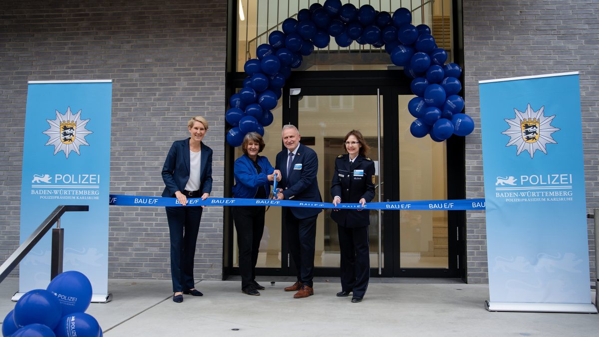 Eröffnung des Polizeipräsidiums Karlsruhe.