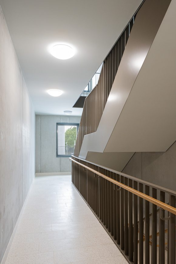 Innentreppe im Polizeigebäude.