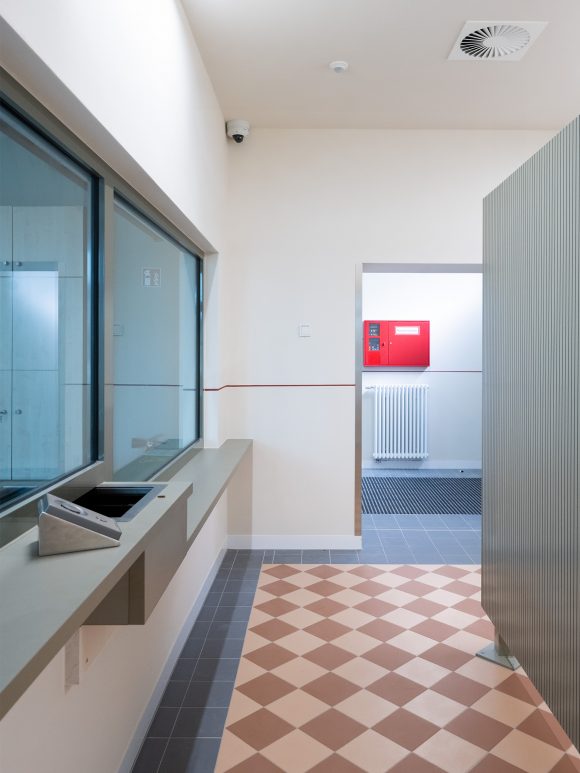 Innenflur der Sicherheitsbereiche im Polizeirevier Werdau.