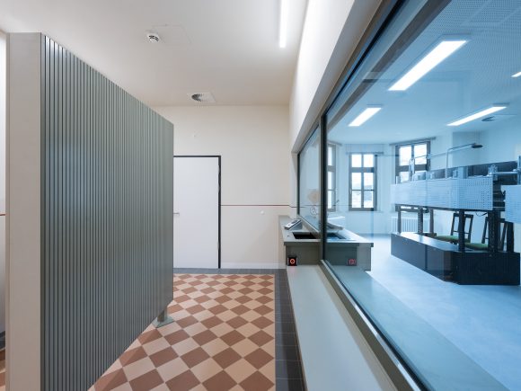 Innenflur der Sicherheitsbereiche im Polizeirevier Werdau.