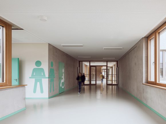 Schulbauprojekt von SEHW, präsentiert auf der Schulbaumesse 2025