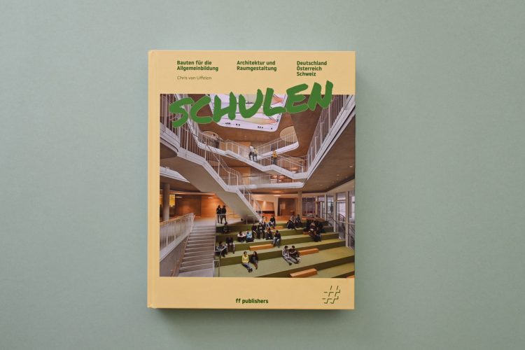 Cover des Buchs "Schulen – Bauten für die Allgemeinbildung“.