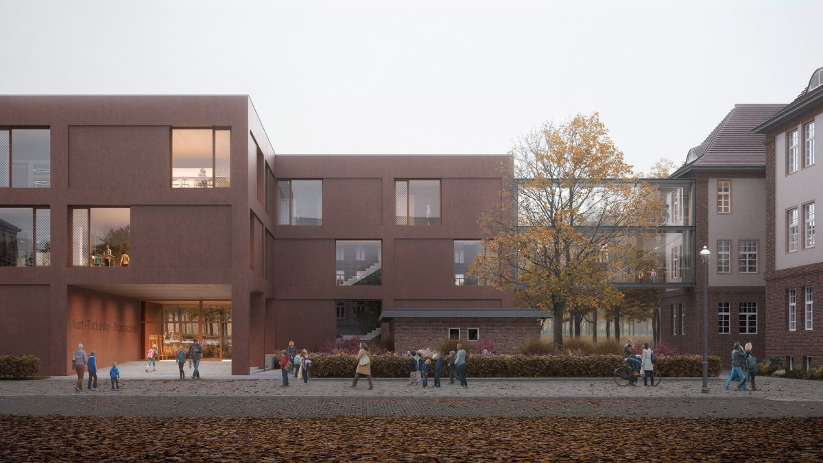 Vorplatz der neuen Kurt-Tucholsky-Grundschule in Berlin.