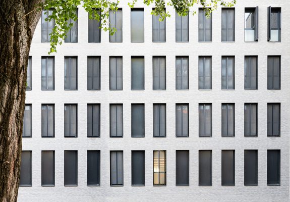 Klinkerfassade des Polizeipräsidums karlsruhe