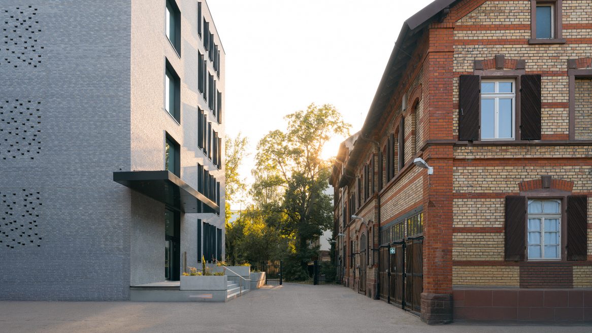 Bestand und Neubau des Polizeipräsidums karlsruhe